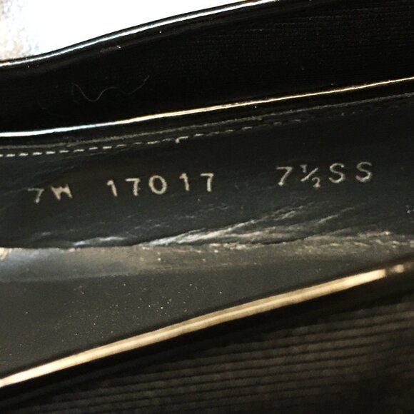 STUART WEITZMAN 🐈‍⬛ Black Open Toe Kitten Heels - Picture 12 of 15